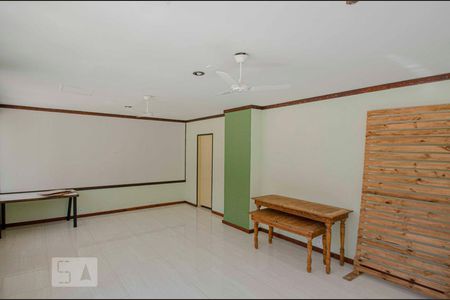 Apartamento à venda com 76m², 2 quartos e 1 vagaÁrea comum - Salão de festas