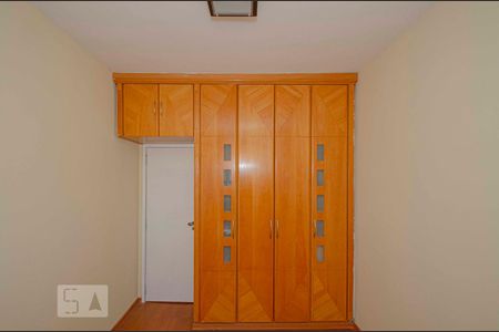 Apartamento à venda com 76m², 2 quartos e 1 vagaQuarto 2