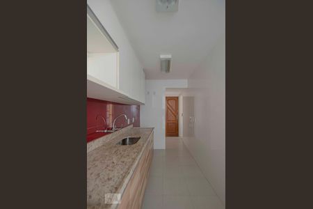 Apartamento à venda com 76m², 2 quartos e 1 vagaCozinha