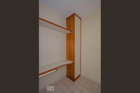 Apartamento à venda com 76m², 2 quartos e 1 vagaQuarto de Serviço