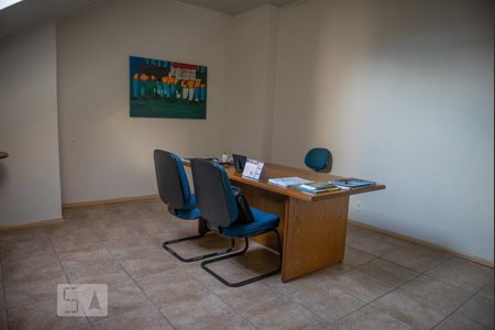 Casa para alugar com 300m², 3 quartos e 2 vagas Casa para alugar com 300m², 3 quartos e 2 vagasQuarto 1