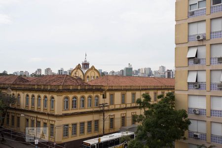 Vista 2 de apartamento à venda com 3 quartos, 110m² em Azenha, Porto Alegre