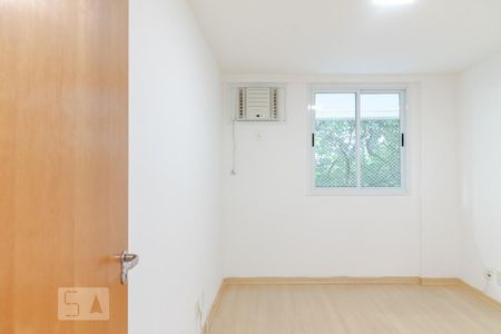 Apartamento à venda com 110m², 3 quartos e 2 vagasQuarto 2