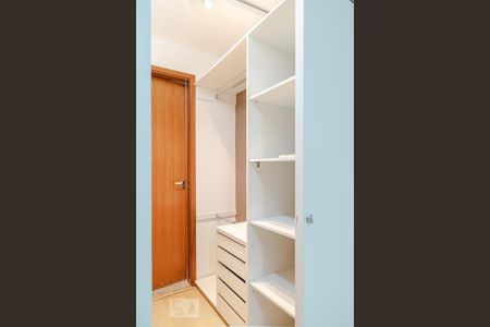 Apartamento à venda com 110m², 3 quartos e 2 vagasCloset - Quarto - Suíte