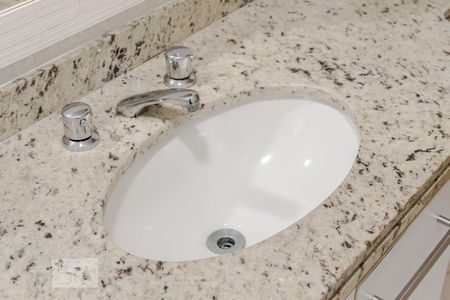 Apartamento à venda com 110m², 3 quartos e 2 vagasBanheiro - Suíte