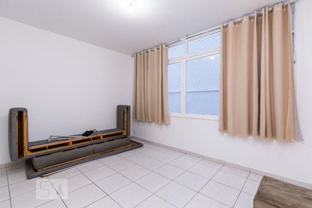Sala de apartamento para alugar com 2 quartos, 70m² em Humaitá, Rio de Janeiro