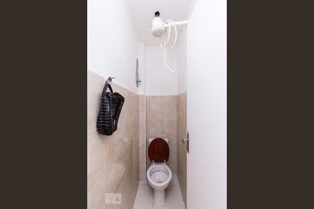 Apartamento para alugar com 70m², 2 quartos e 1 vagaBanheiro de Serviço