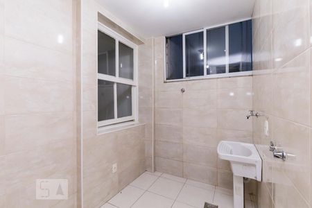 Apartamento para alugar com 70m², 2 quartos e 1 vagaÁrea de Serviço