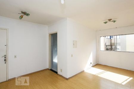 Sala de apartamento à venda com 3 quartos, 67m² em Vila Antonieta, Guarulhos