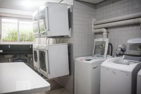 Apartamento para alugar com 29m², 1 quarto e 1 vaga Apartamento para alugar com 29m², 1 quarto e 1 vagaLavanderia
