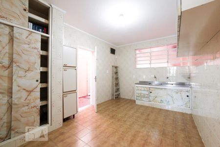 Cozinha de casa para alugar com 4 quartos, 185m² em Jardim Aeroporto, São Paulo