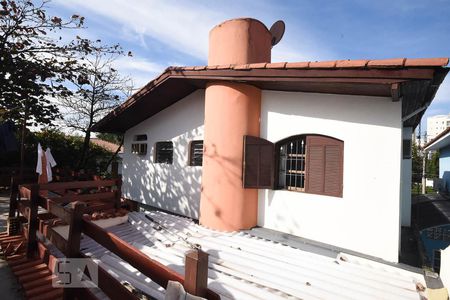 Casa à venda com 270m², 4 quartos e 2 vagasFachada Posterior