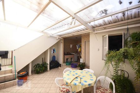 Casa à venda com 270m², 4 quartos e 2 vagasÁrea de Serviço