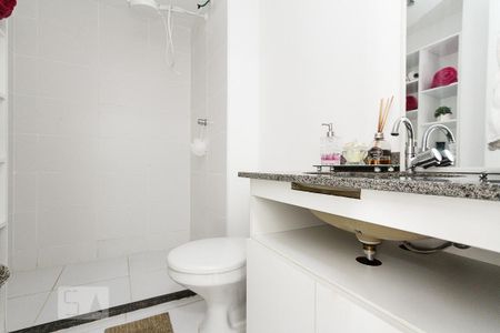 Banheiro de apartamento para alugar com 1 quarto, 42m² em Catumbi, São Paulo