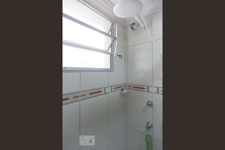 Banheiro de apartamento à venda com 3 quartos, 58m² em Jardim Márcia, Campinas