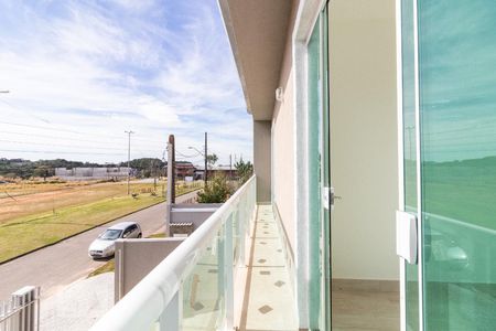 Casa de condomínio para alugar com 100m², 3 quartos e 2 vagas Casa de condomínio para alugar com 100m², 3 quartos e 2 vagasVaranda do Quarto 1