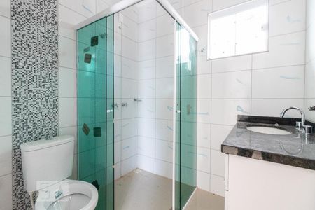 Casa de condomínio para alugar com 100m², 3 quartos e 2 vagas Casa de condomínio para alugar com 100m², 3 quartos e 2 vagasBanheiro social