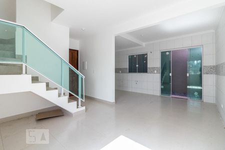 Sala de casa de condomínio para alugar com 3 quartos, 100m² em Santa Felicidade, Curitiba