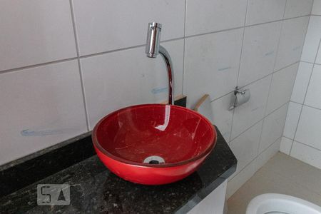 Lavabo de casa de condomínio para alugar com 3 quartos, 100m² em Santa Felicidade, Curitiba