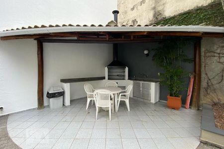 Apartamento à venda com 240m², 3 quartos e 2 vagasÁrea comum - Churrasqueira