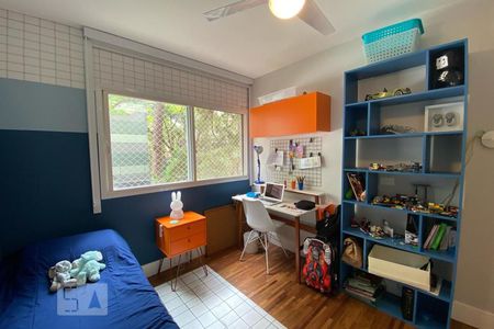 Apartamento à venda com 240m², 3 quartos e 2 vagasQuarto 3