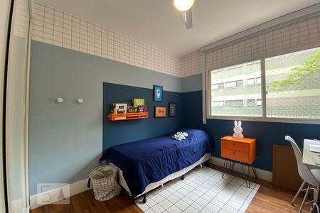 Apartamento à venda com 240m², 3 quartos e 2 vagasQuarto 3