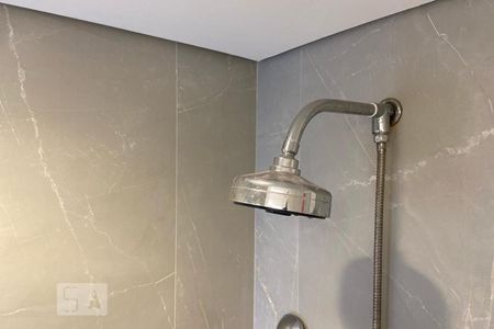 Apartamento à venda com 240m², 3 quartos e 2 vagasChuveiro