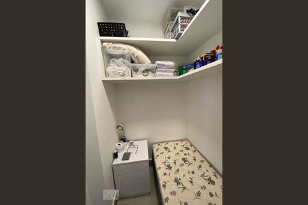 Apartamento à venda com 240m², 3 quartos e 2 vagasQuarto de Serviço