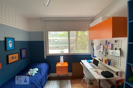 Apartamento à venda com 240m², 3 quartos e 2 vagasQuarto 3