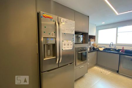 Apartamento à venda com 240m², 3 quartos e 2 vagasCozinha
