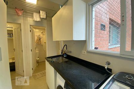 Apartamento à venda com 240m², 3 quartos e 2 vagasÁrea de Serviço