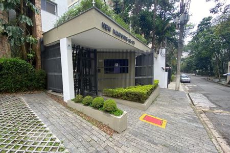 Apartamento à venda com 240m², 3 quartos e 2 vagasEntrada