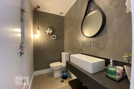 Apartamento à venda com 240m², 3 quartos e 2 vagasLavabo