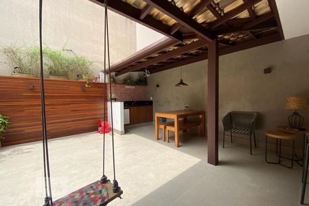 Apartamento à venda com 240m², 3 quartos e 2 vagasVaranda