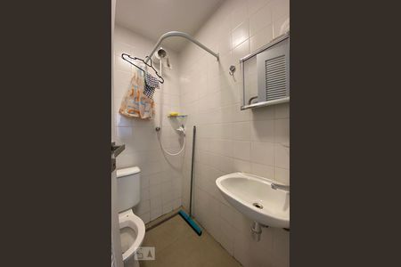 Apartamento à venda com 240m², 3 quartos e 2 vagasBanheiro de Serviço