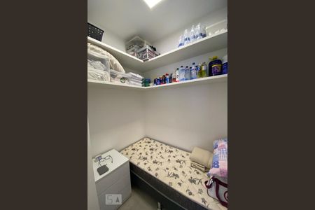 Apartamento à venda com 240m², 3 quartos e 2 vagasQuarto de Serviço