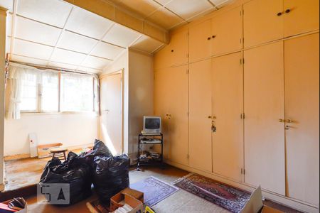 Casa à venda com 280m², 4 quartos e 3 vagasquarto 4