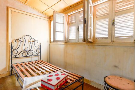 Casa à venda com 280m², 4 quartos e 3 vagasquarto 3