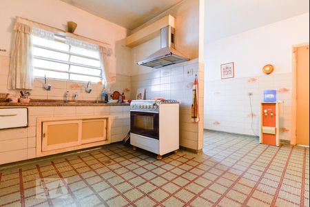 Casa à venda com 280m², 4 quartos e 3 vagascozinha