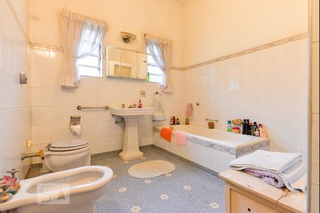 Casa à venda com 280m², 4 quartos e 3 vagasbanheiro 1