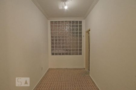 Apartamento à venda com 130m², 2 quartos e 1 vagaCopa.