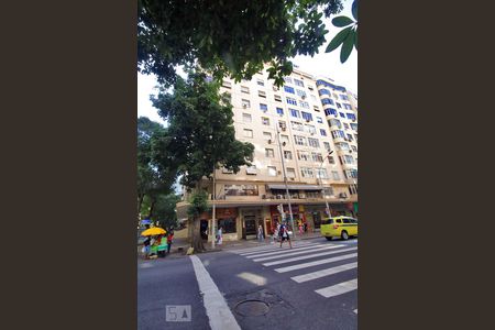 Apartamento à venda com 130m², 2 quartos e 1 vagaFachada do Prédio.