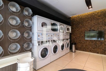 Apartamento para alugar com 66m², 2 quartos e 1 vaga Apartamento para alugar com 66m², 2 quartos e 1 vagaÁrea comum - Lavanderia