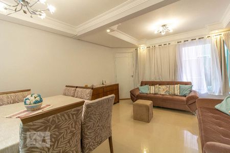 Sala/Sala de jantar de casa para alugar com 3 quartos, 109m² em Cajuru, Curitiba