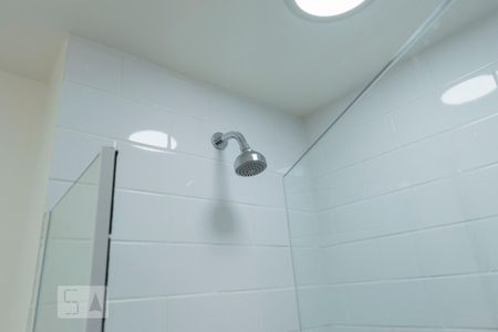 Apartamento para alugar com 60m², 2 quartos e 2 vagasBanheiro social (Chuveiro)