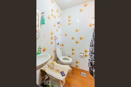 Casa de condomínio à venda com 540m², 5 quartos e 8 vagasBanheiro Serviço