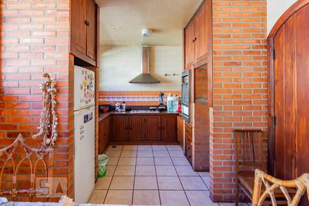 Casa de condomínio à venda com 540m², 5 quartos e 8 vagasCozinha