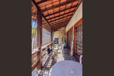 Casa de condomínio à venda com 540m², 5 quartos e 8 vagasVaranda Sala 3