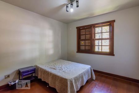 Casa de condomínio à venda com 540m², 5 quartos e 8 vagasQuarto 2