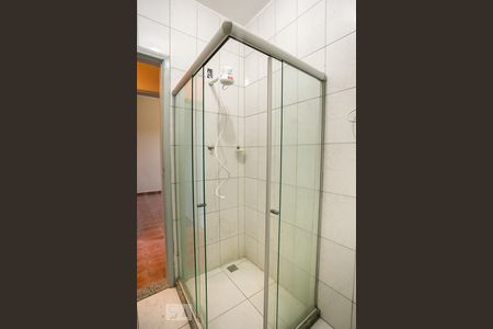 Casa para alugar com 127m², 2 quartos e sem vagaBox de vidro